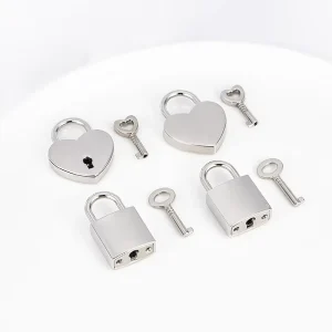 Large Metal Key Lock Head Set Heart Shaped Accessories DIY Mens And Womens Necklaces Luggage Pendants Pendant Accessori