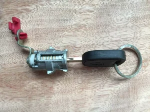 OE DZ14251340042 Left Outer Door Handle Lock Cylinder With 1 Mechanical Key OEM Replacement Part Fit for Shacman X3000 Truck